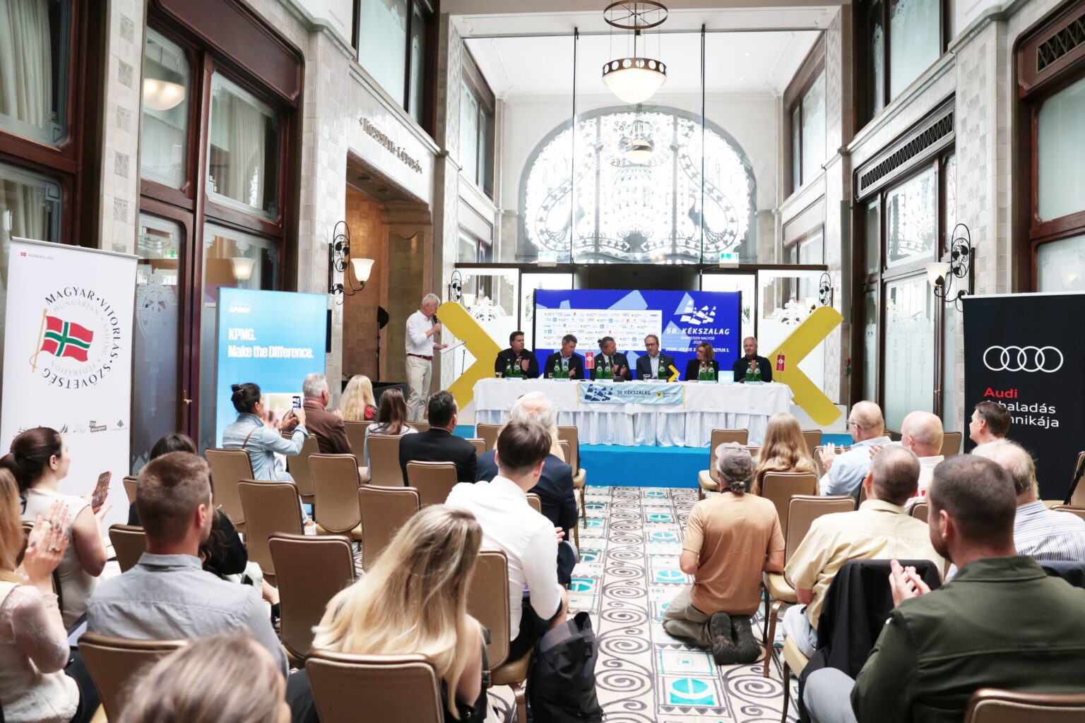 Izgalmas taktikai csatát hozhat az idei Kékszalag – a szél helyett a vízszint lehet a főszereplő